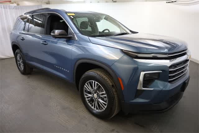 Thumbnail: 2024 Chevrolet Traverse - 10