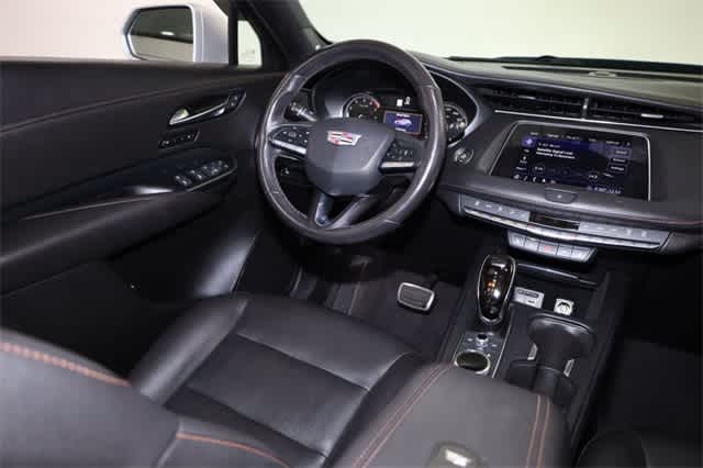 Thumbnail: 2020 Cadillac XT4 - 16