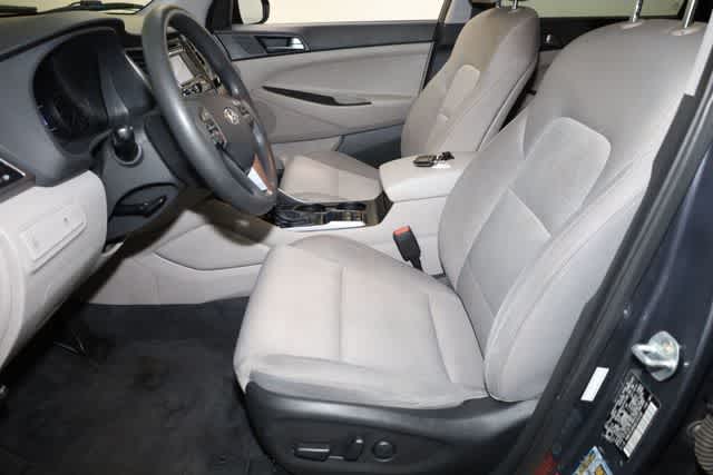 Thumbnail: 2016 Hyundai Tucson - 15