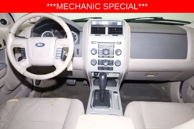 Thumbnail: 2010 Ford Escape - 21