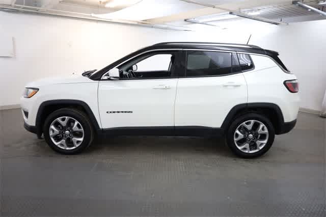 Thumbnail: 2018 Jeep Compass - 3