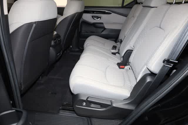 Thumbnail: 2023 Honda Pilot - 19