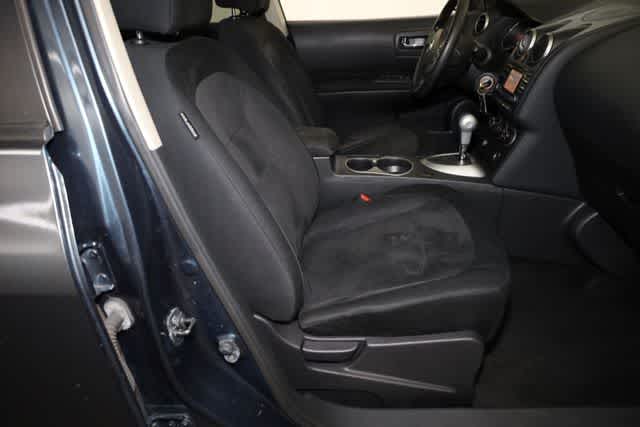 Thumbnail: 2013 Nissan Rogue - 30