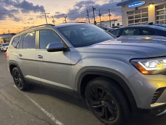 Thumbnail: 2022 Volkswagen Atlas - 17