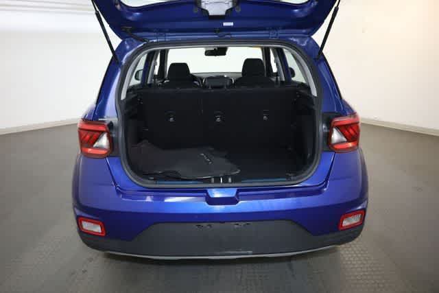 Thumbnail: 2022 Hyundai Venue - 31