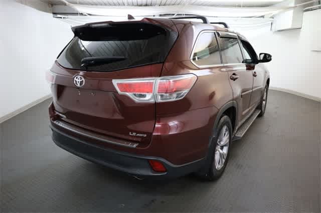 Thumbnail: 2015 Toyota Highlander - 7