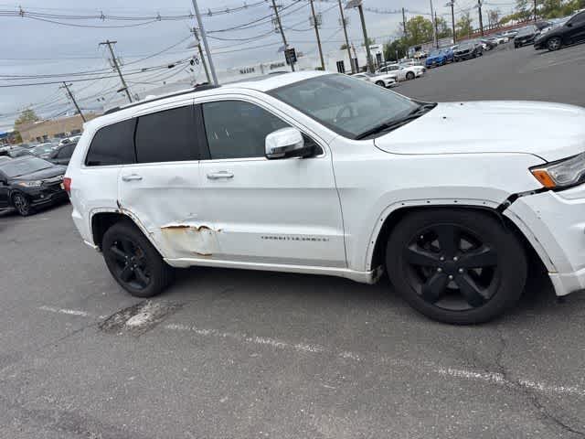 Thumbnail: 2015 Jeep Grand Cherokee - 17