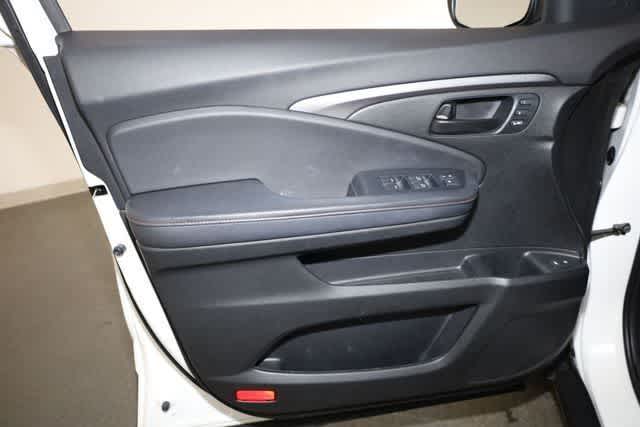 Thumbnail: 2023 Honda Passport - 13