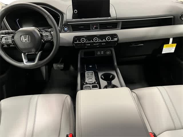 Thumbnail: 2025 Honda Pilot - 17