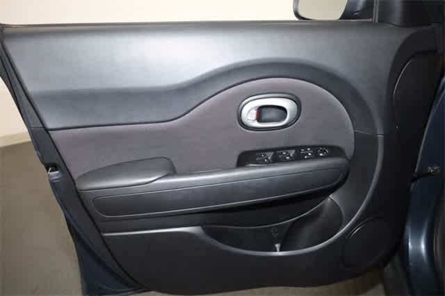 Thumbnail: 2015 Kia Soul - 13