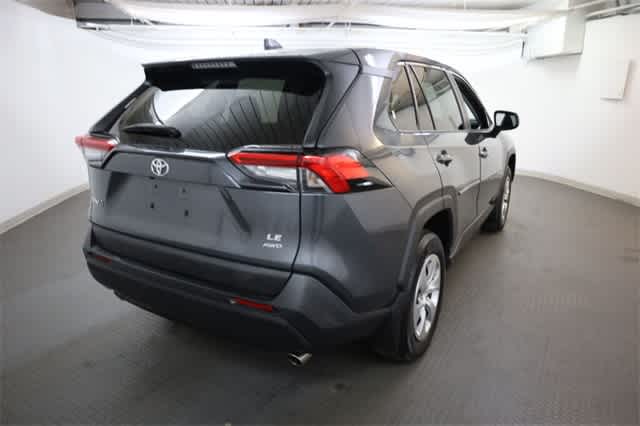 Thumbnail: 2022 Toyota RAV4 - 7