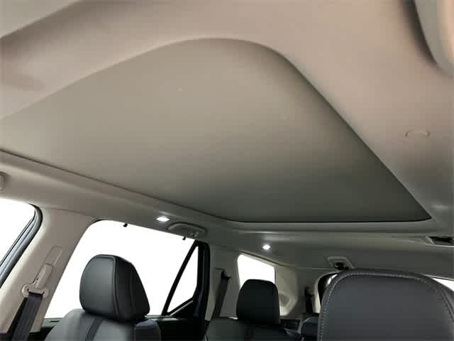 2025 Honda Pilot Touring 14