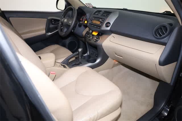 Thumbnail: 2012 Toyota RAV4 - 19