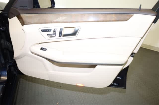 Thumbnail: 2015 Mercedes-Benz E-Class - 22