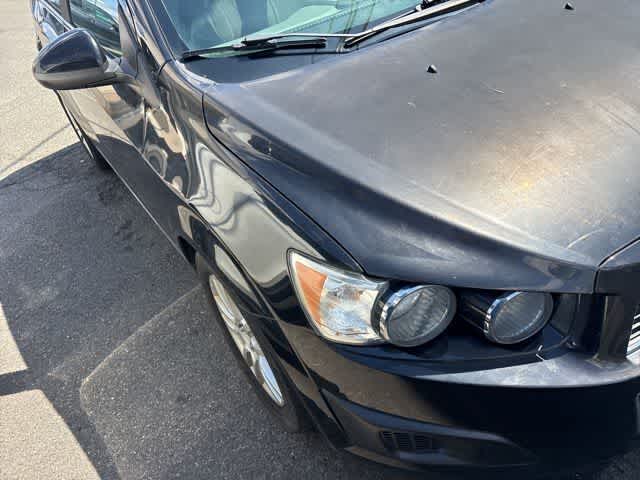 Thumbnail: 2016 Chevrolet Sonic - 3