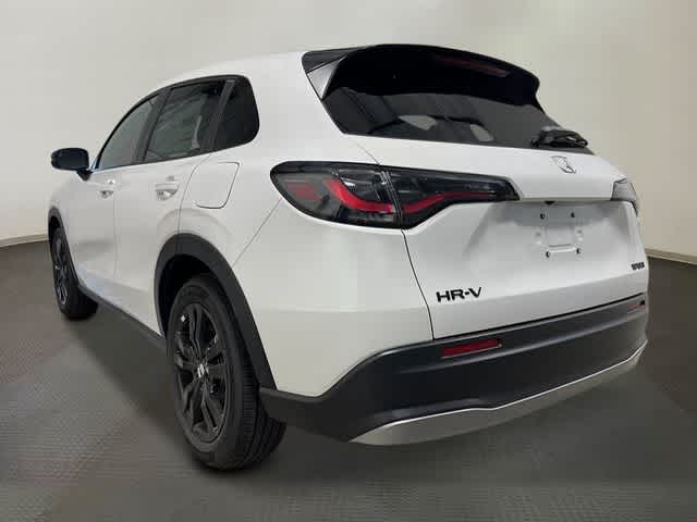 Thumbnail: 2027 Honda HR-V - 3