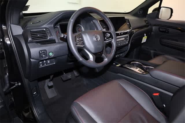 Thumbnail: 2025 Honda Passport - 14