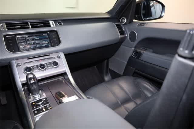 Thumbnail: 2015 Land Rover Range Rover Sport - 18