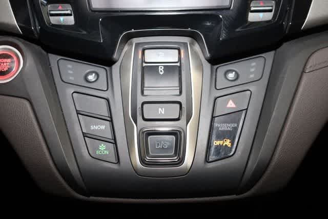 Thumbnail: 2018 Honda Odyssey - 28
