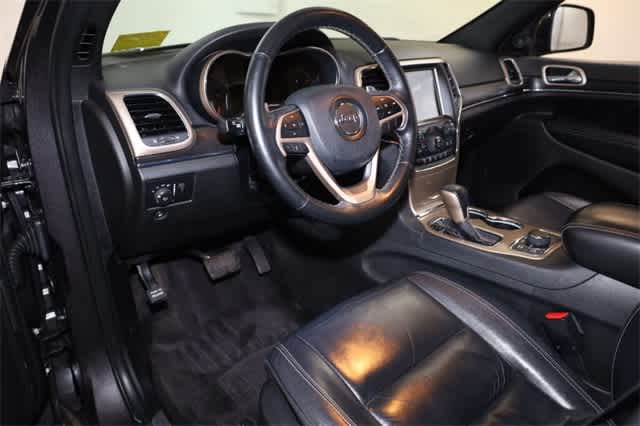 Thumbnail: 2017 Jeep Grand Cherokee - 14