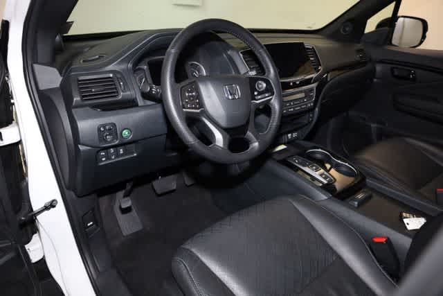 Thumbnail: 2023 Honda Passport - 14