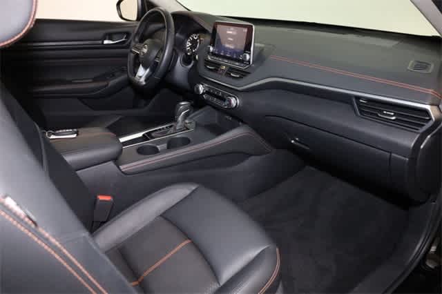 Thumbnail: 2020 Nissan Altima - 19