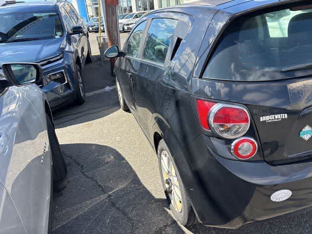 Thumbnail: 2016 Chevrolet Sonic - 8