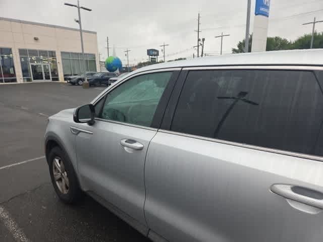 Thumbnail: 2021 Kia Sorento - 6