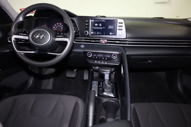 Thumbnail: 2021 Hyundai Elantra - 22