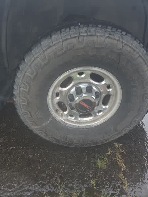 2004 GMC Sierra 2500  22