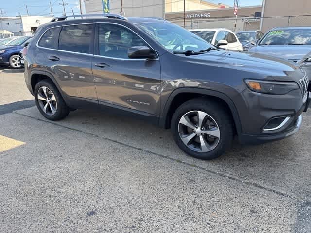 Thumbnail: 2019 Jeep Cherokee - 12