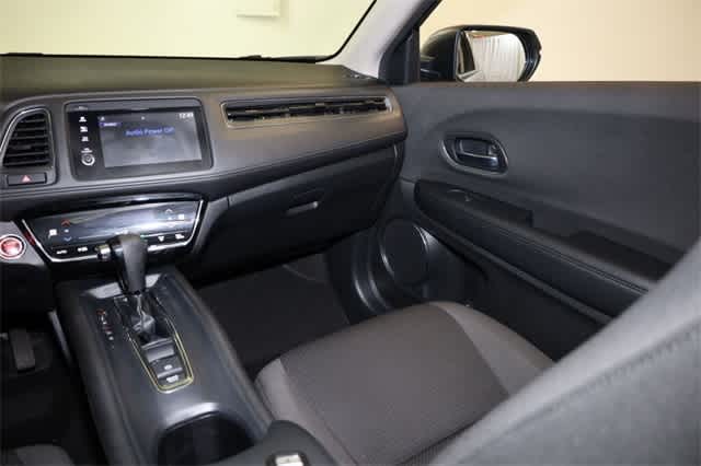 2022 Honda HR-V EX 18