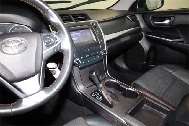 Thumbnail: 2017 Toyota Camry - 23