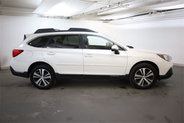 Thumbnail: 2018 Subaru Outback - 9