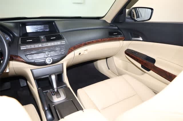 Thumbnail: 2012 Honda Crosstour - 18