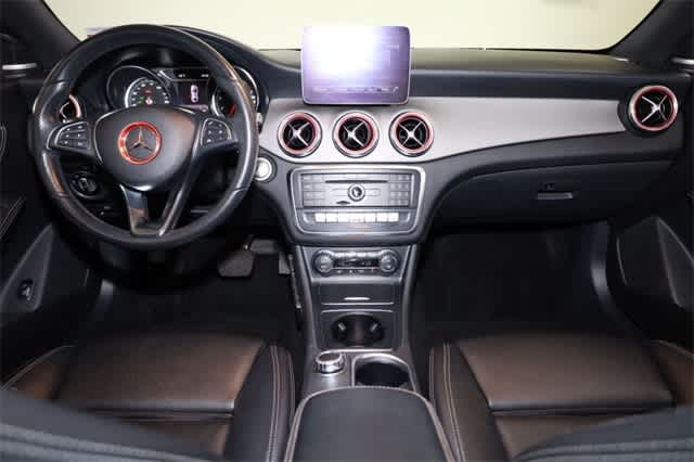 Thumbnail: 2019 Mercedes-Benz CLA - 17