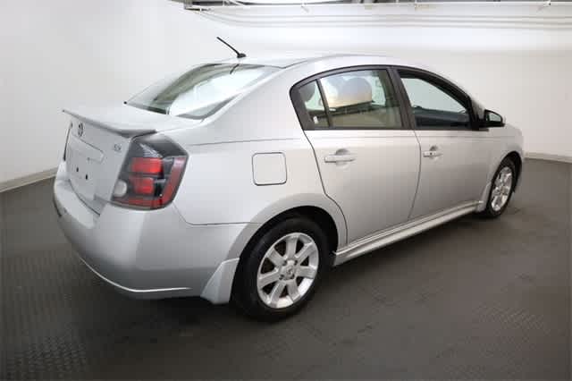 Thumbnail: 2012 Nissan Sentra - 8