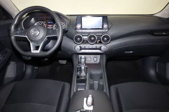 Thumbnail: 2020 Nissan Sentra - 17