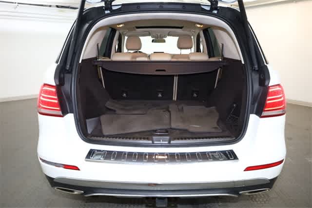 Thumbnail: 2016 Mercedes-Benz GLE - 38