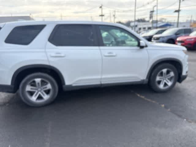 Thumbnail: 2023 Honda Pilot - 16