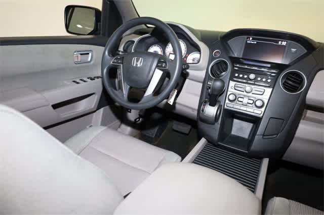 Thumbnail: 2015 Honda Pilot - 16
