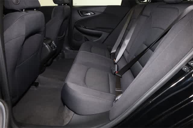 Thumbnail: 2024 Chevrolet Malibu - 21