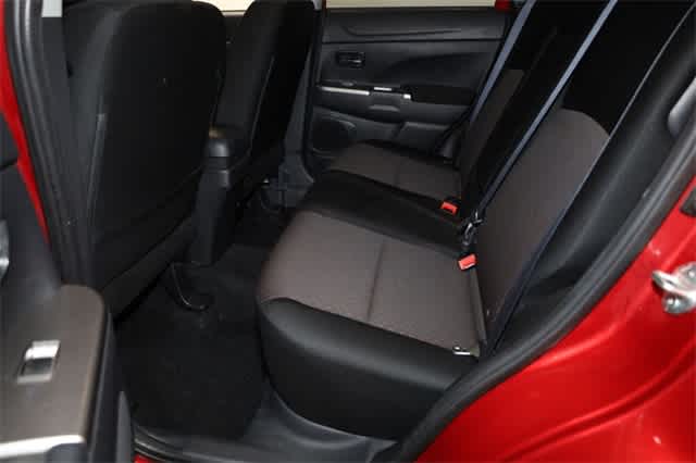 Thumbnail: 2019 Mitsubishi Outlander Sport - 21