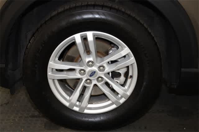 Thumbnail: 2021 Ford Explorer - 37