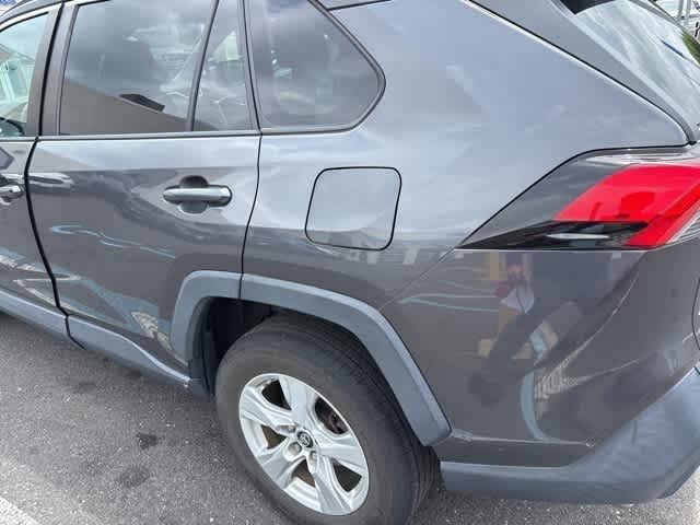 Thumbnail: 2019 Toyota RAV4 - 13