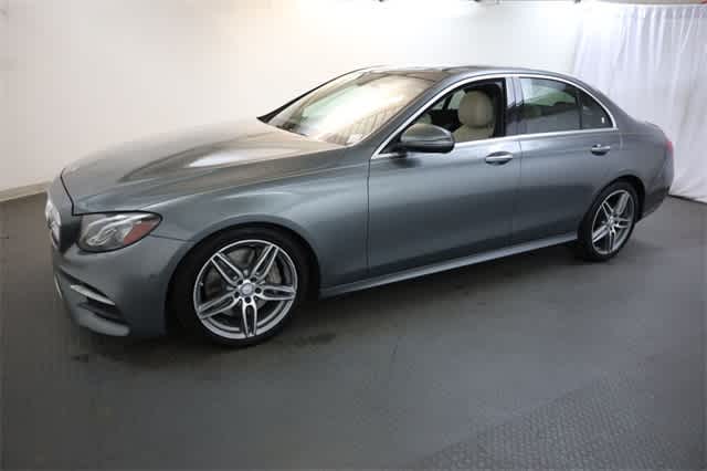 Thumbnail: 2017 Mercedes-Benz E-Class - 2