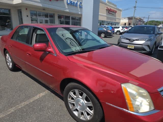 Thumbnail: 2008 Cadillac DTS - 17