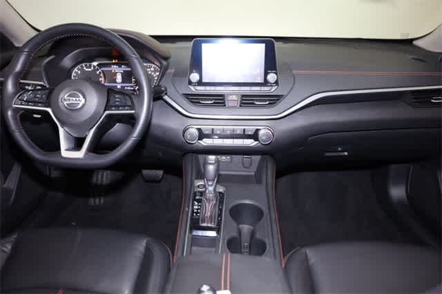 Thumbnail: 2020 Nissan Altima - 17