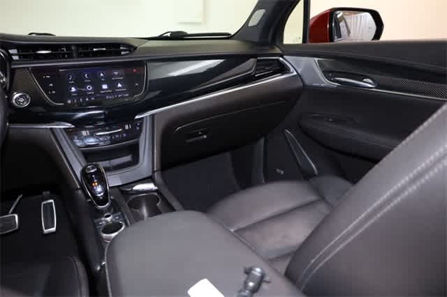 Thumbnail: 2022 Cadillac XT6 - 18