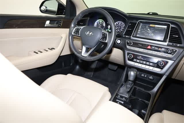 2018 Hyundai Sonata Limited 16
